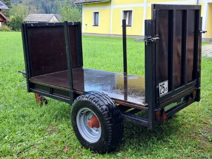 Bild 5:Lindner 320 SA + Anhänger + Winde