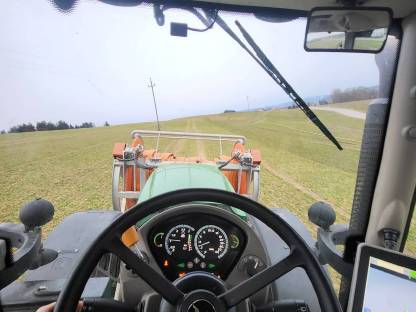 Bild 2:Gülleverschlauchung