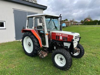 Bild 2:Steyr 8055