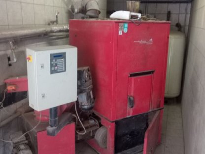 Sommerauer und Lindner 80KW Hackschnitzelheizung