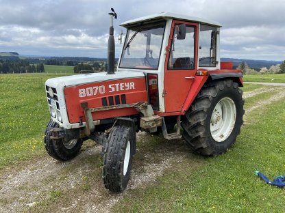 Bild 5:Steyr 8070 mit Frontlader