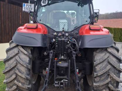 Bild 3:Steyr 4110 Expert mit Hauer Frontlader 110bx
