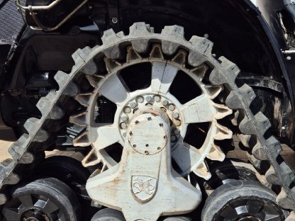 Bild 6:Antonio Carraro Mach4 (Knicklenker) Weinbergs-Traktor, Raupe