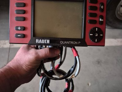 Bild 5:Rauch Axera 1101 EMC Düngerstreuer