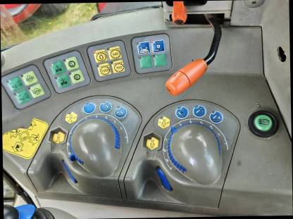 Bild 5:Fendt 712 Com 1