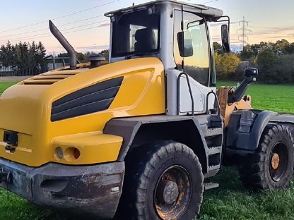 Bild 2:Radlader Liebherr 524