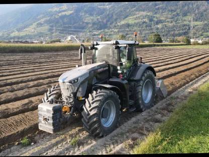 Bild 6:Rekultivierungsarbeiten und Fräsarbeiten