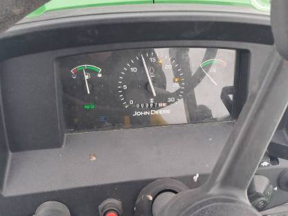 Bild 8:John Deere 5055E