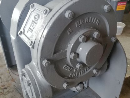 Bild 2:Getriebeseilwinde ca. 800 kg Zugkraft