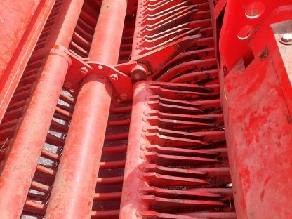 Bild 4:Ladewagen Pöttinger Boss 1