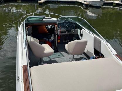 Bild 5:Motorboot