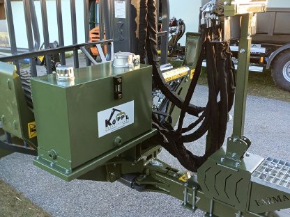 Bild 6:Farma T7 mit Kran C5,3