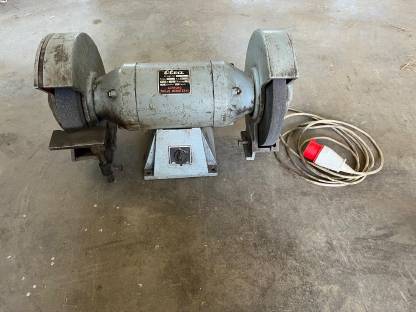 Bild 2:Doppelschleifbock Elra SP 300