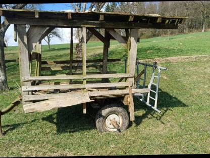 Bild 2:Weidewagen, Futterraufe