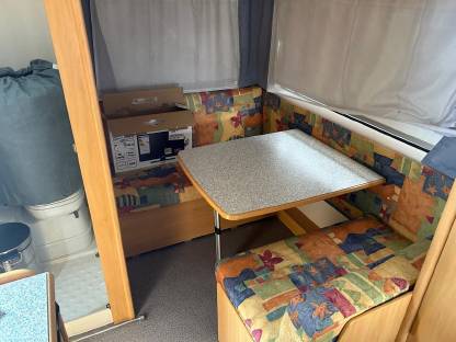 Bild 2:Wohnwagen Dethleffs