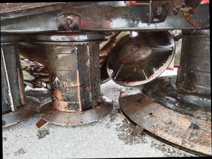 Bild 6:Kuhn Frontmähwerk 300F