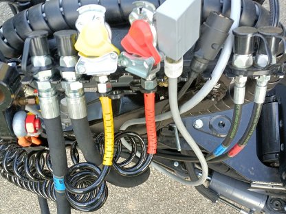 Bild 9:Bigab B12 Hackenlift