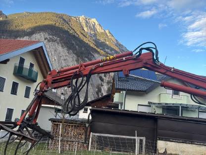 Bild 2:Mistbagger/Heubagger