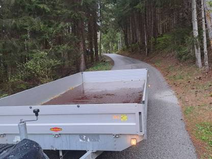 Bild 3:Böckmann Hochlader Plattformanhänger