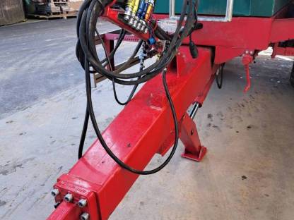 Bild 5:Muldenkipper Farmtech Durus 2000