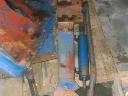 Bild 2:Vorderachse ZF APL 4053