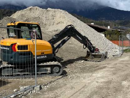 Bild 7:Baggerarbeiten