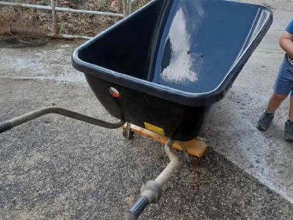 Bild 4:E-scheibtruhe