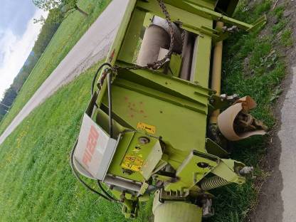 Bild 2:Claas Pick Up 220