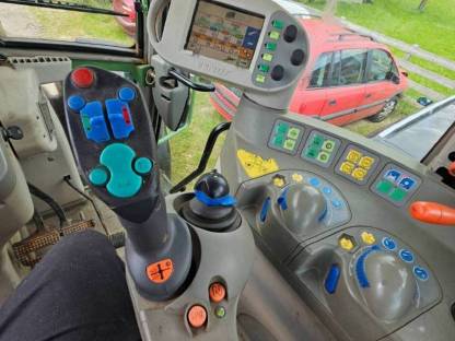 Bild 4:Fendt 712 Com 1