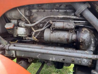Bild 3:Steyr 290 mit frontlader