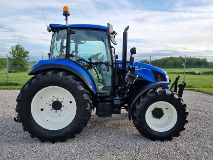 Bild 2:New Holland T5.90 mit 120 PS