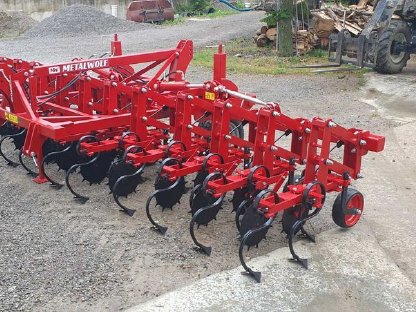 Bild 6:Hackgerät 4-6-8-12 reihig Federzinken mit 50 oder 75 cm