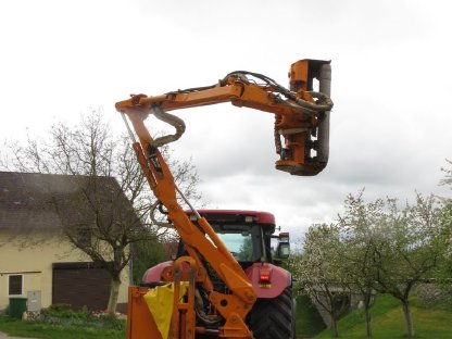 Bild 7:Verkauf CVX150 mit leicht gebrauchten Böschungsmähausleger