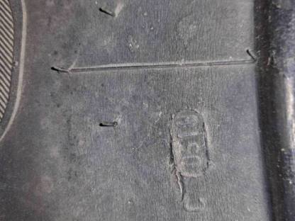 Bild 4:600/70R30 Trelleborg, ca. 2 cm Profil