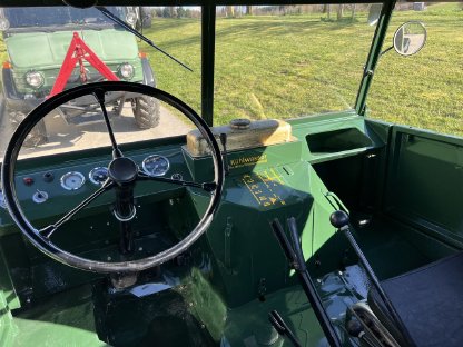 Bild 2:Unimog 401 Sammlungsauflösung