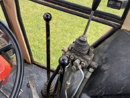 Bild 7:Steyr 8070 mit Frontlader