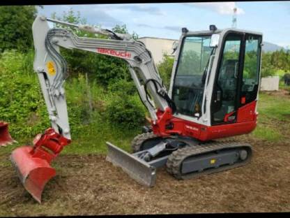 Bild 3:Erdbewegung Planinz Takeuchi TB 230