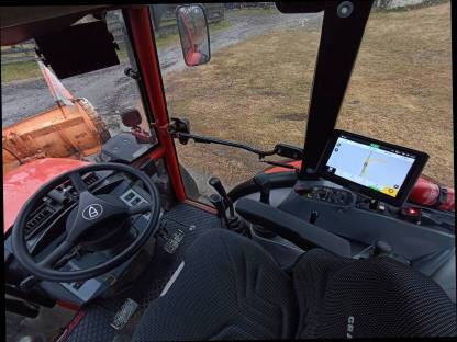 Bild 2:FJ Dynamics Lenksystem RTK Lenksystem