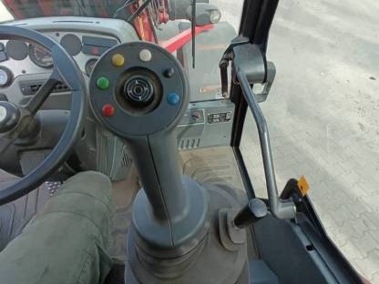 Bild 5:Schäffer 9330T Teleskop Radlader