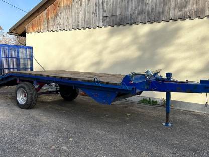 Bild 2:Tieflader Baggertransporter
