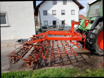 Bild 2:Egge, hydr. klappbar