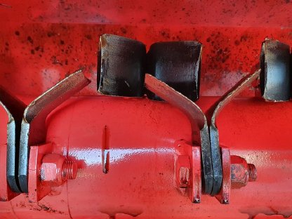 Bild 4:Maschio Furba 100 Mulcher mit Y-Messern