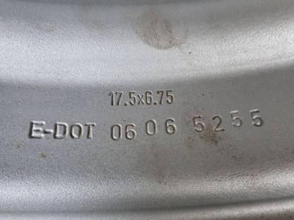 Bild 2:Felgen für 17,5er Reifen