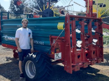 Bild 9:Dünger Ausbringung Jeantil EVR 14-12