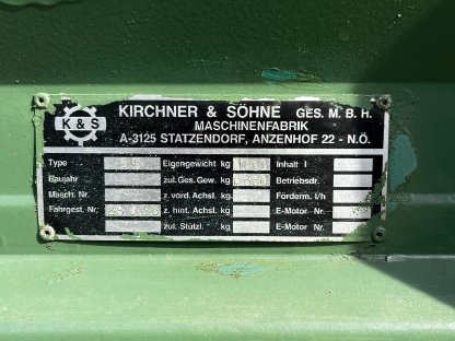 Bild 9:Miststreuer Kirchner Type 55 Nutzlast 5.500 kg, neu lackiert