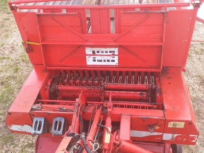 Bild 3:Pöttinger Ernte-Profi II S