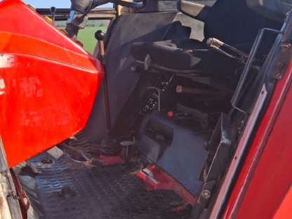 Bild 5:Steyr 8070 mit Frontlader