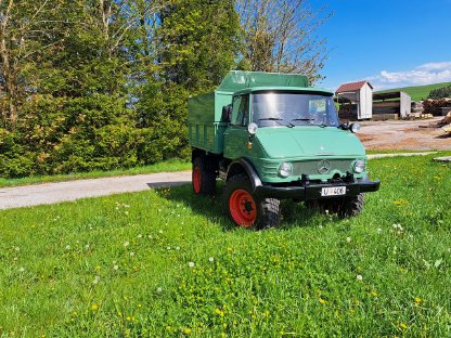 Bild 3:Unimog 406 liebevoll restauriert