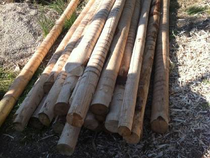 Rundholz Pfähle Holz Zaun Rundlinge