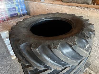 Verkaufe MICHELIN Xeo Bib reisfen